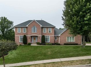 1131 Hunters Rdg, Dubuque, IA 52003