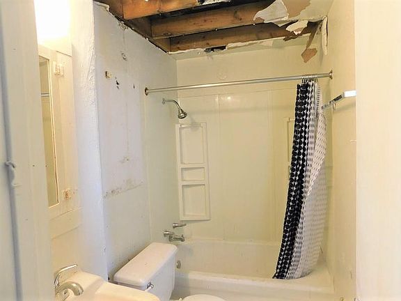 4th image of 2111 N 13th St #2111A