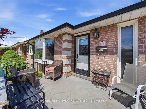 5th image of 5 Cuffley Cres S