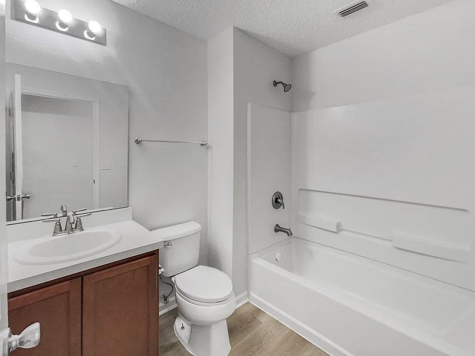 2nd image of 12098 Alexandra Dr
