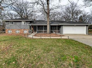 5865 Pond Rd, Madison, WI 53718