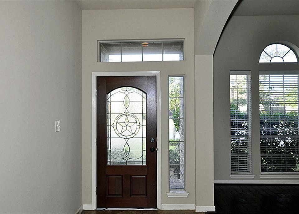 1st image of 21915 Canyonwood Park Ln
