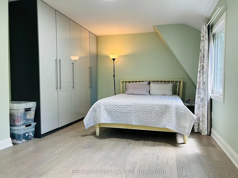 22 Wentworth Ave — Photo 22