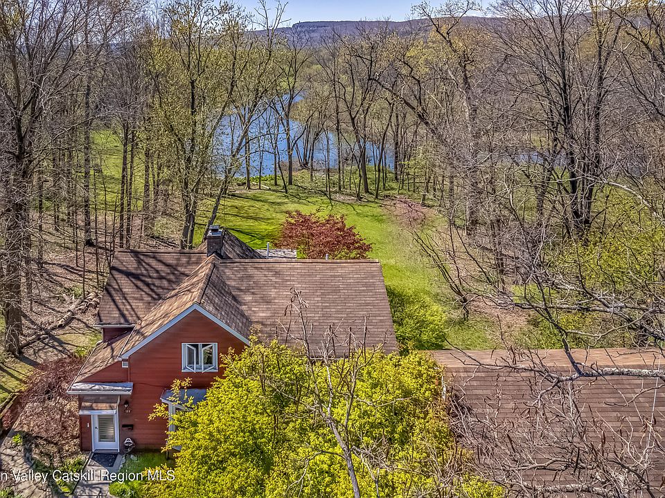 1st image of 123 Huguenot Street