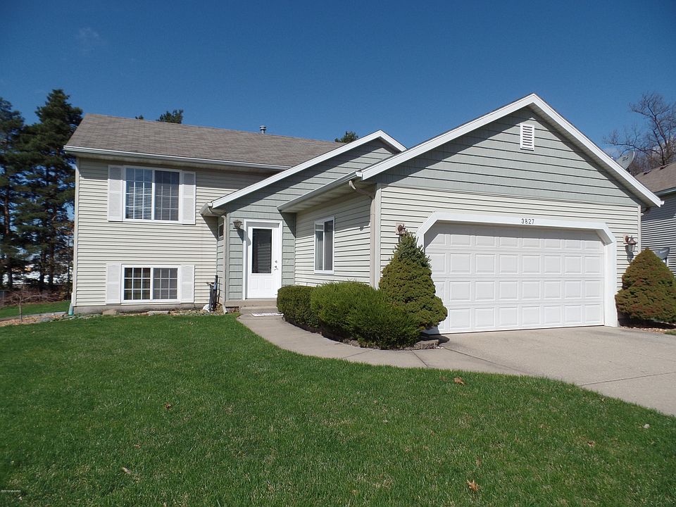 1st image of 3827 Brenton Ct SE