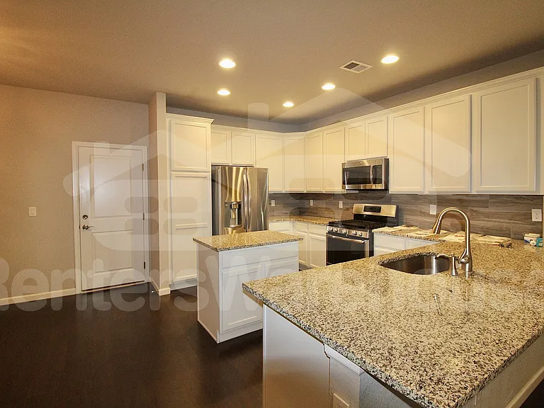 8966 E Caley Way — Photo 1