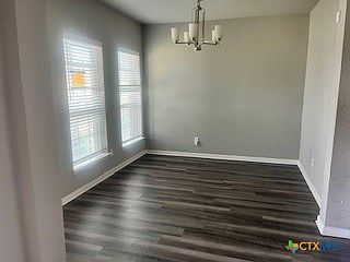 2nd image of 861 Stockdale Rd