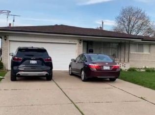 36722 Rowe Dr, Sterling Heights, MI 48312