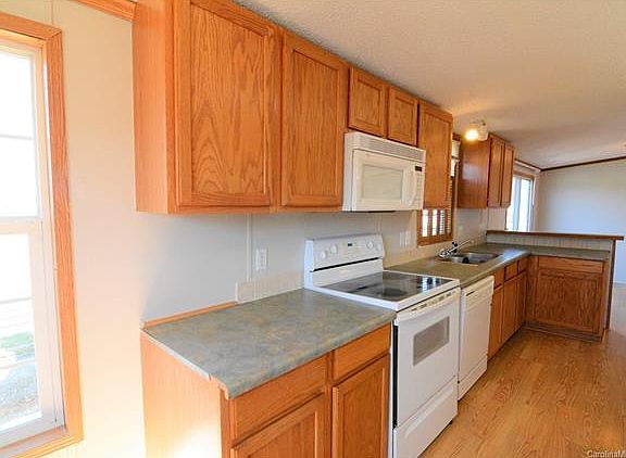 5th image of 117 Titanium Dr