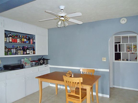 3rd image of 2106 12th Ave