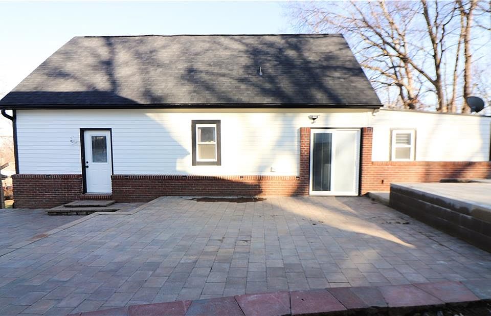 1st image of 3507 Wyandotte Ave