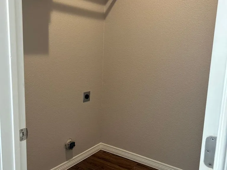 100 Arnold Ave — Photo 21