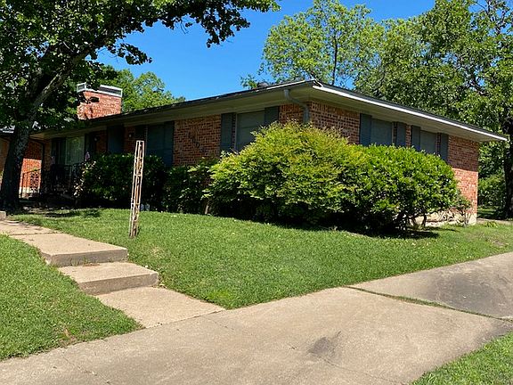 3rd image of 1509 W Monterey St