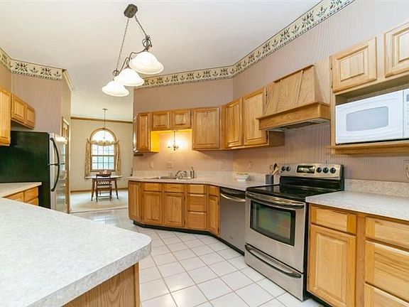 4th image of 1460 Carolina Dr