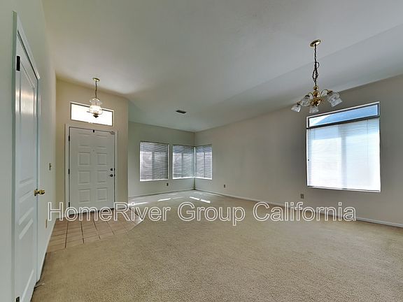 4th image of 8546 Shasta Lily Dr