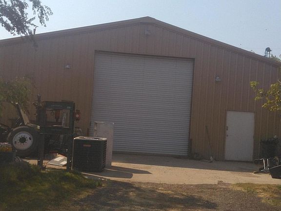2nd image of 204 & 206 Avenue Q