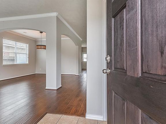 5th image of 10514 Whisper Bluff Dr