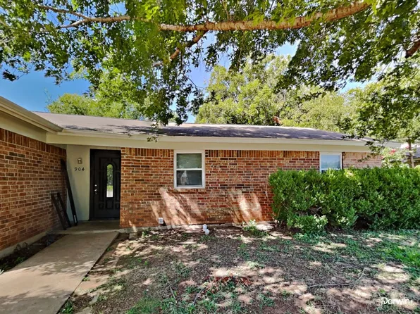 904 Redbud St, Crowley, TX 76036