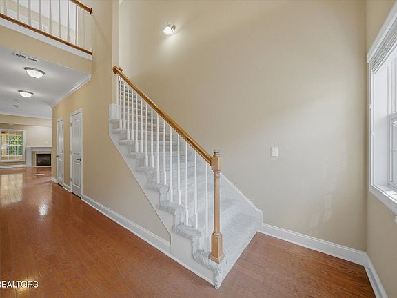 3rd image of 8601 Ashbourne Way