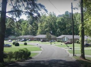 869 Old Trail Rd, Birmingham, AL 35215