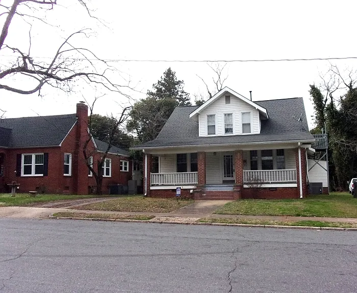 411 N Confederate Ave #1 — Photo 4