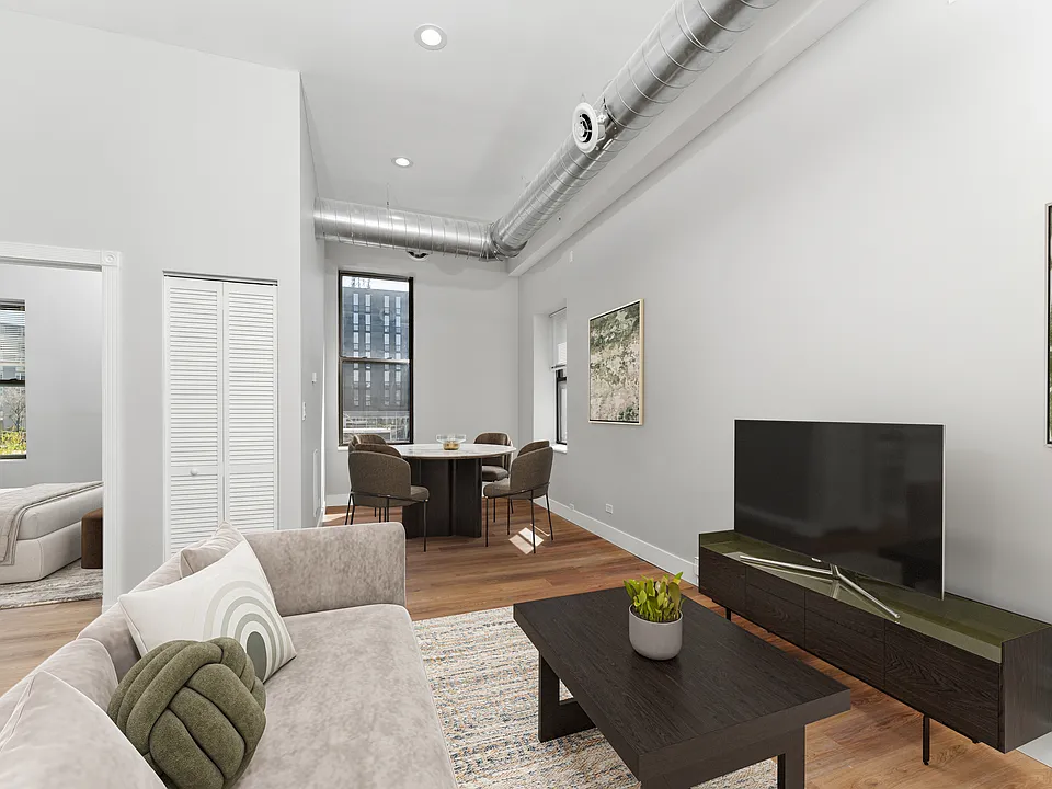 1219 W Devon Ave #203