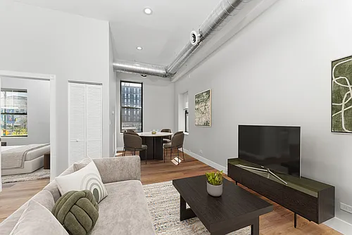 1219 W Devon Ave #203 Photo 1