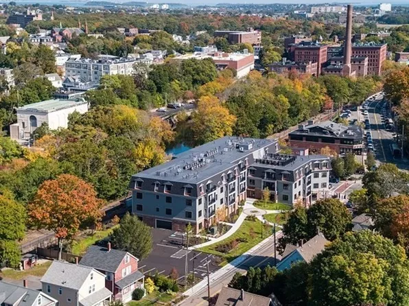 131 Eliot St #306, Milton, MA 02186