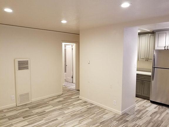 4th image of 2616 T St #8