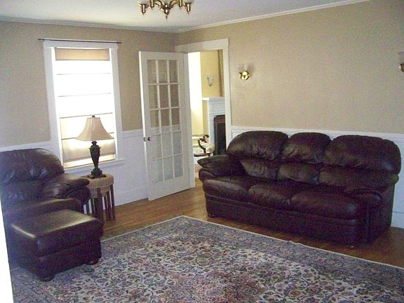 Dining or Sm. Living Rm.