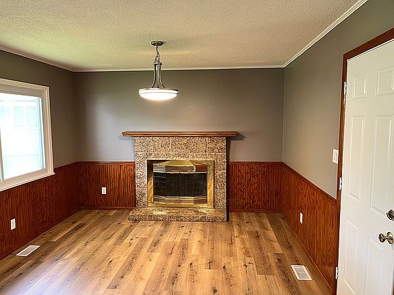 5th image of 2105 S Calumet Dr