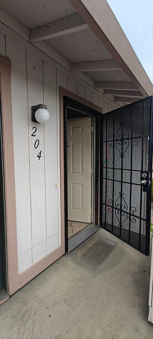 25073 Copa Del Oro Dr Unit 204 Hayward Ca 94545 Zillow