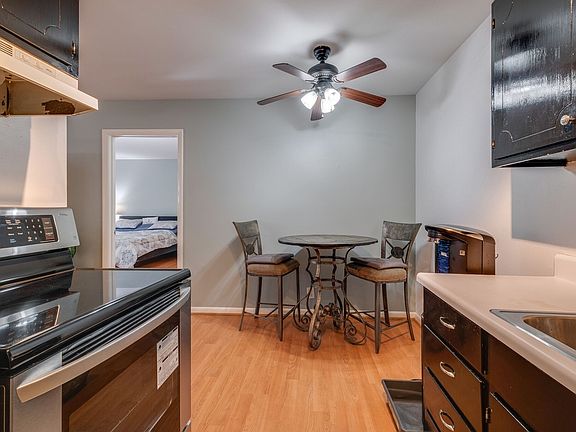 5th image of 2601 Hillsboro Pike APT J3