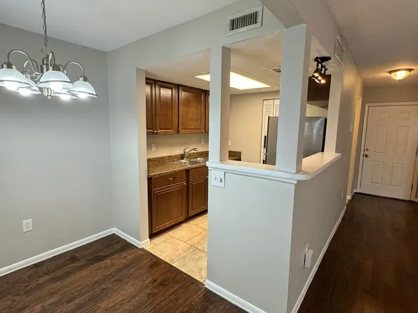 4614 W Fig St APT D, Tampa, FL 33609