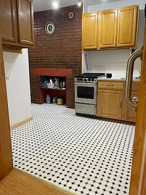 Rented by Oxford Property Group | media 8