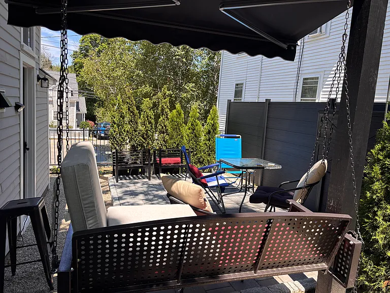 20 Pleasant St — Photo 10