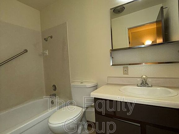 4th image of 1414 W Elowin Ave