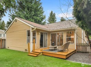 20310 Hollyhills Dr NE, Bothell, WA 98011