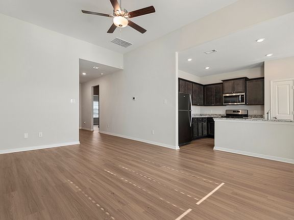 5th image of 460 Beechwood Hacienda Dr