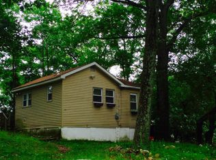 21 Lincoln Trl, Hopatcong, NJ 07843