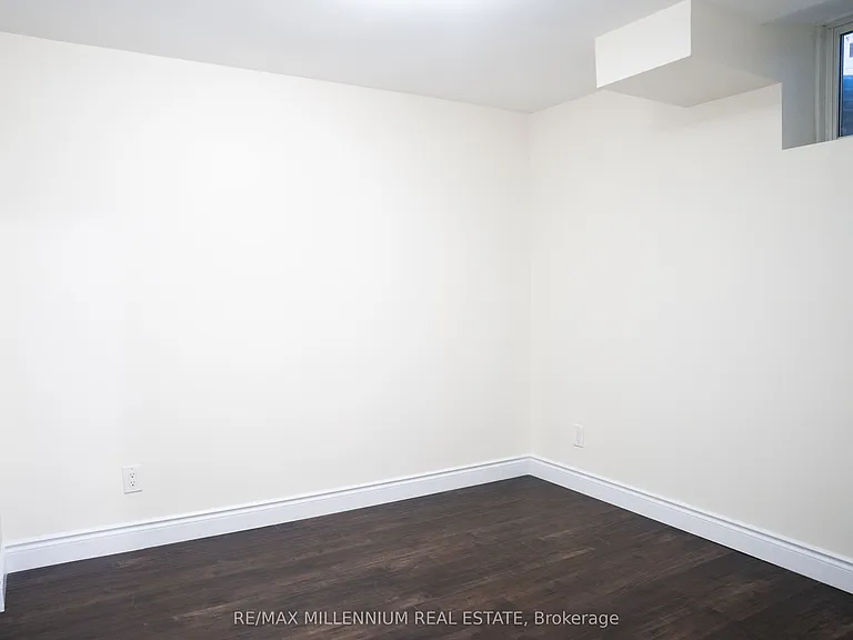 6 Decorso Dr — Photo 9