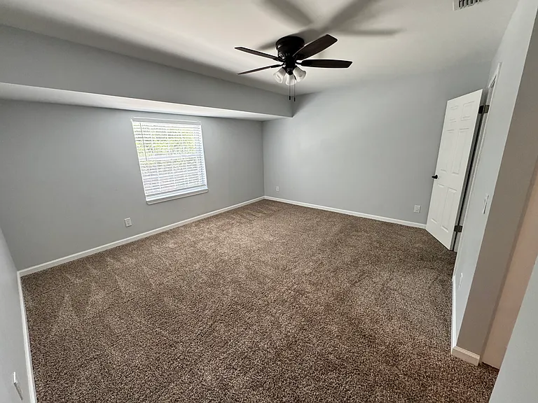 4324 Plaza Gate Ln S #202 — Photo 9