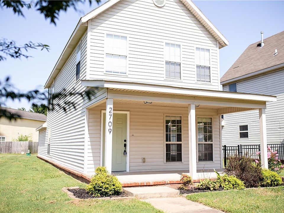 1st image of 2709 N Westminster Dr