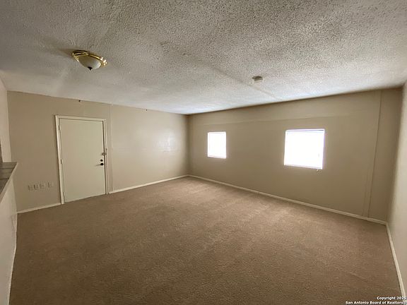 2nd image of 5706 Lake Cove