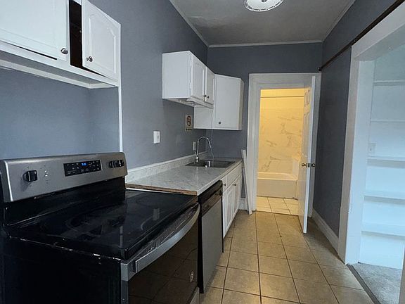 3rd image of 2156 5th Ave #2R