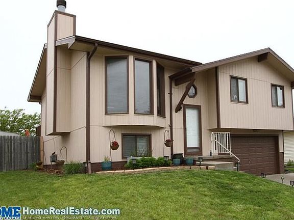 2nd image of 1941 NW 49th St