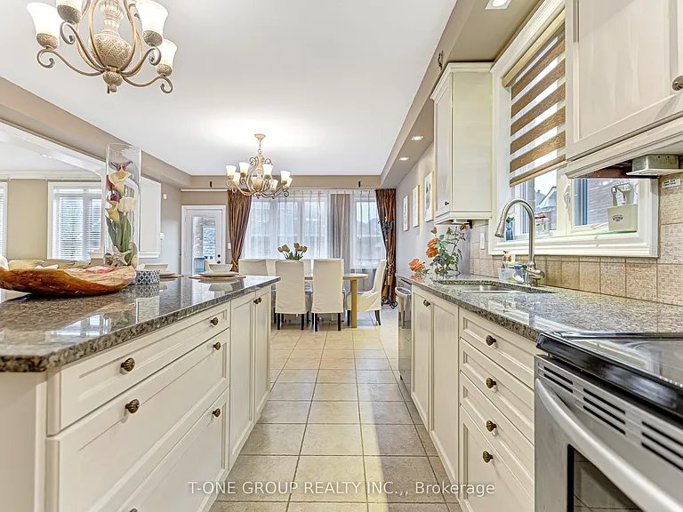261 Angus Glen Blvd — Photo 3