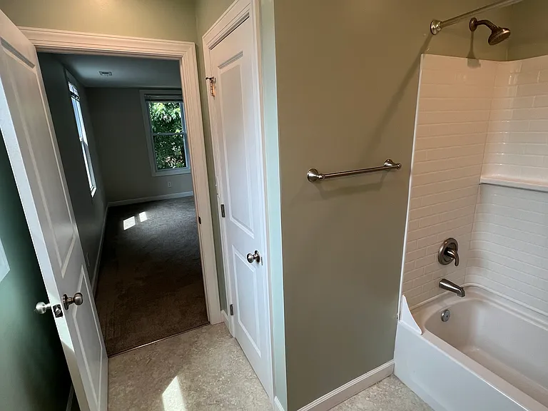 251 E High St #3 — Photo 10