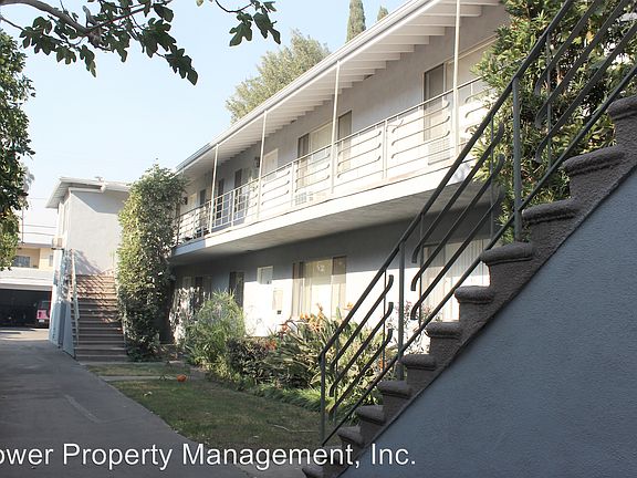 3rd image of 4347 Mammoth Ave APT 2