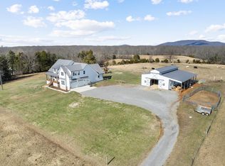 176 Honeysuckle Ln, Woodbury, TN 37190